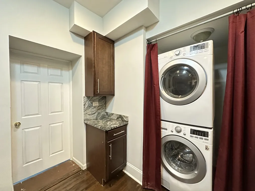 3151 W Belle Plaine Ave, , 60618, USA 60618-unit#1-Chicago-IL