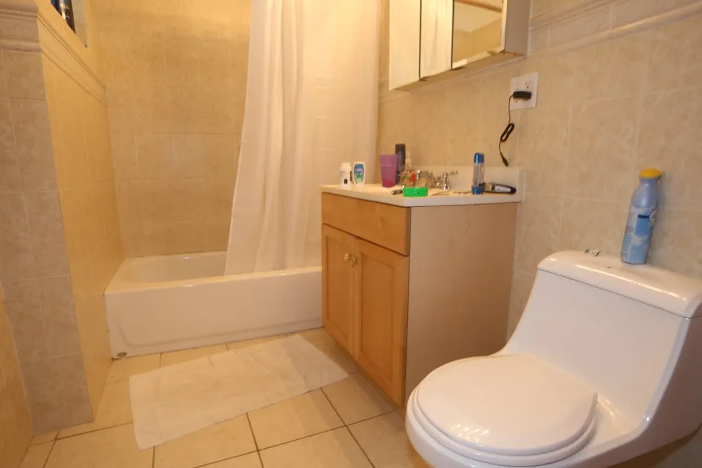 3418 N Bosworth Ave, , 60657, USA 60657-unit#1-Chicago-IL