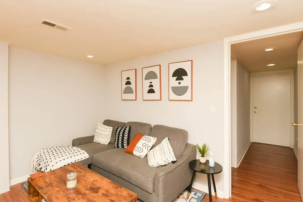 1358 W Barry Ave, , 60657, USA 60657-unit#1W-Chicago-IL