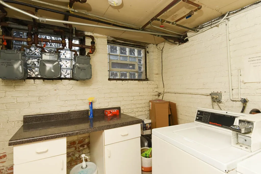 1358 W Barry Ave, , 60657, USA 60657-unit#1W-Chicago-IL