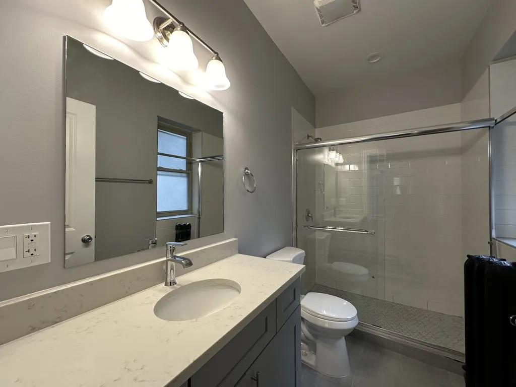 1224 W Rosemont Ave, ,  60660, USA 60660-unit#1-Chicago-IL