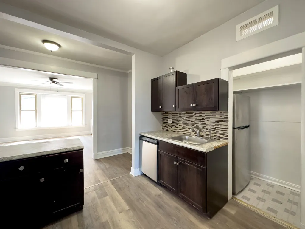1222 W Rosemont Ave, ,  60660, USA 60660-unit#1-Chicago-IL