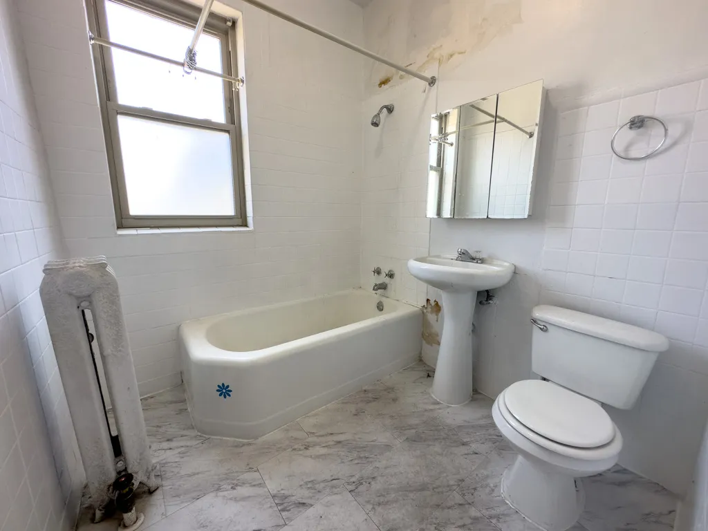 1222 W Rosemont Ave, ,  60660, USA 60660-unit#1-Chicago-IL