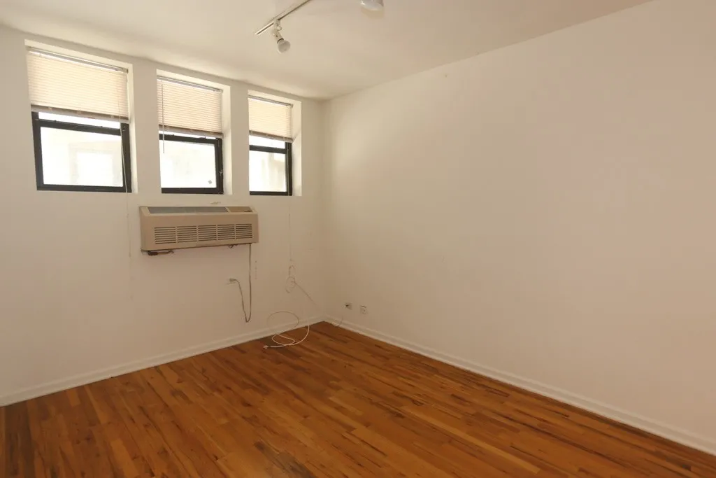 917 W Dakin St, , 60613, USA 60613-unit#108-Chicago-IL