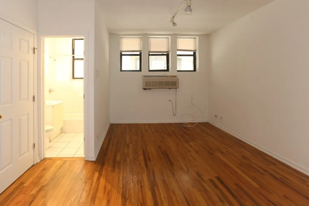 917 W Dakin St, , 60613, USA 60613-unit#108-Chicago-IL