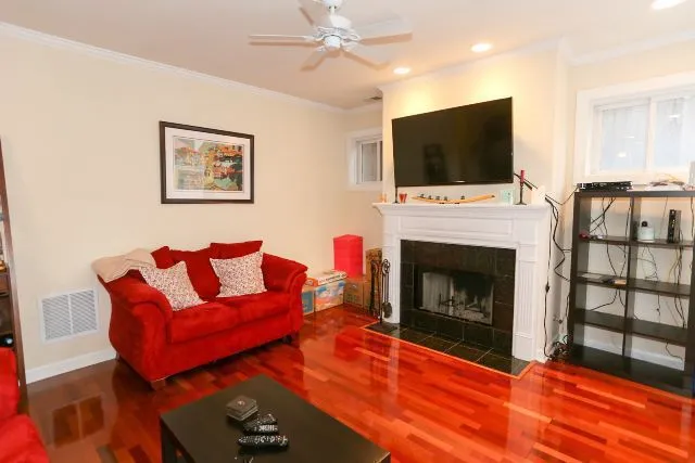 4325 N Ashland Ave, ,  60613, USA 60613-unit#G-Chicago-IL