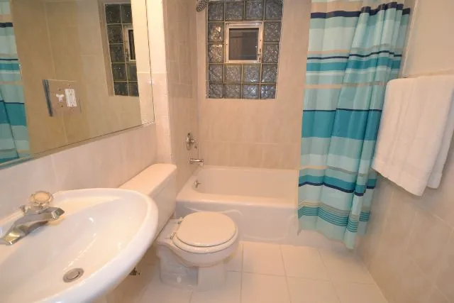 1454 W School St, , 60657, USA 60657-unit#1F-Chicago-IL