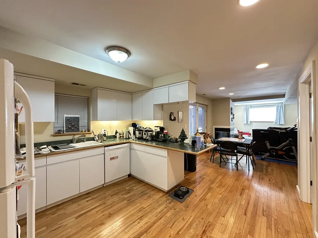 3345 N Southport Ave, ,  60657, USA 60657-unit#1-Chicago-IL