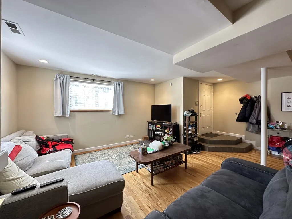 3345 N Southport Ave, ,  60657, USA 60657-unit#1-Chicago-IL