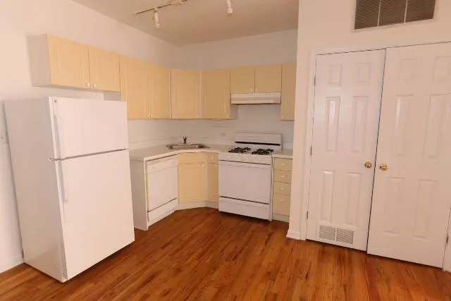917 W Dakin St, , 60613, USA 60613-unit#404-Chicago-IL