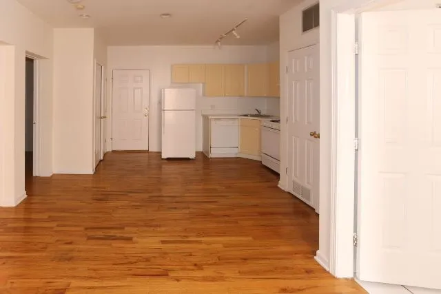 917 W Dakin St, , 60613, USA 60613-unit#404-Chicago-IL