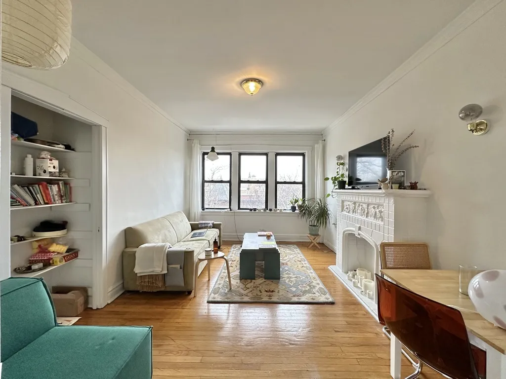 2929 W McLean Ave, ,  60647, USA 60647-unit#3-Chicago-IL