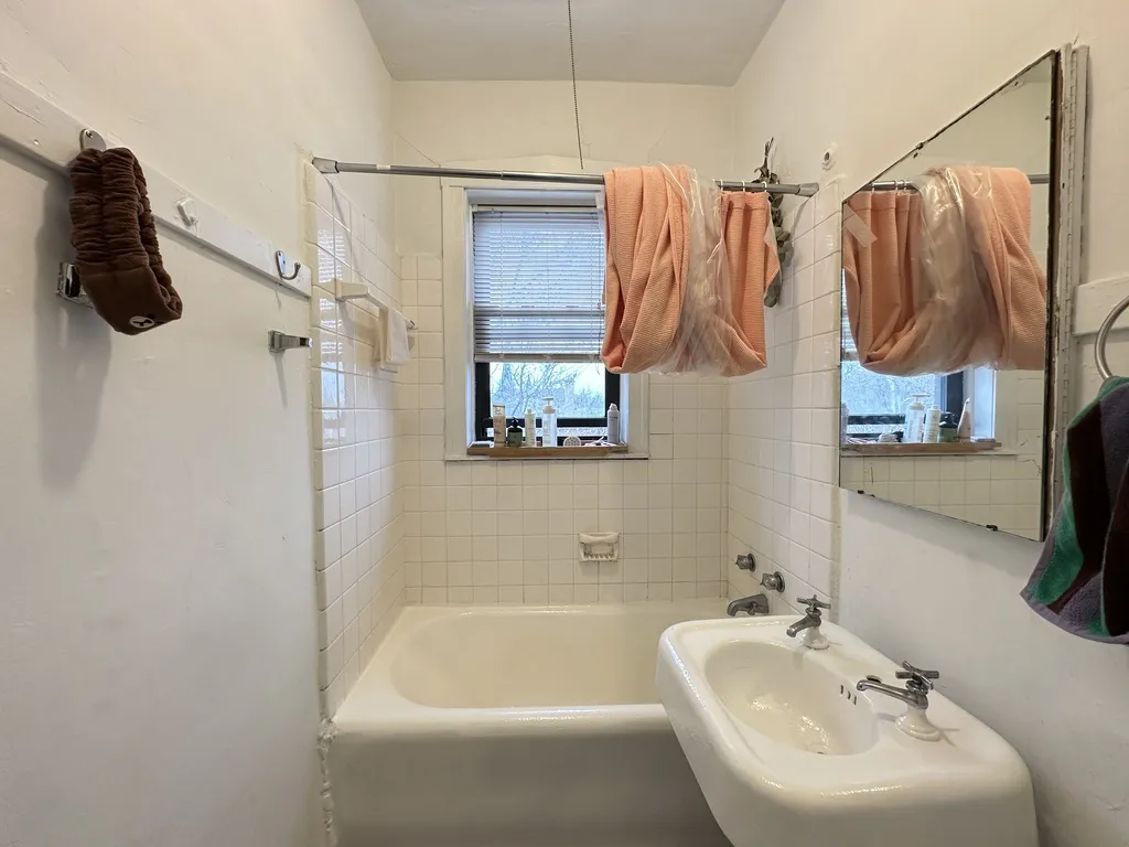2929 W McLean Ave, ,  60647, USA 60647-unit#3-Chicago-IL