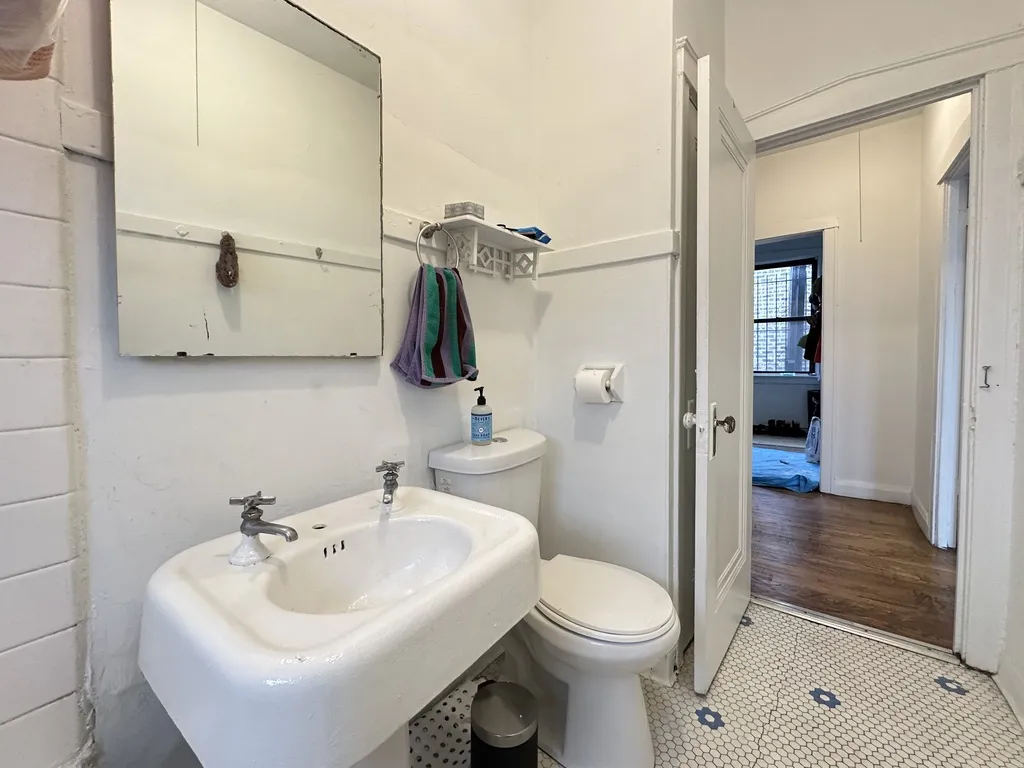 2929 W McLean Ave, ,  60647, USA 60647-unit#3-Chicago-IL