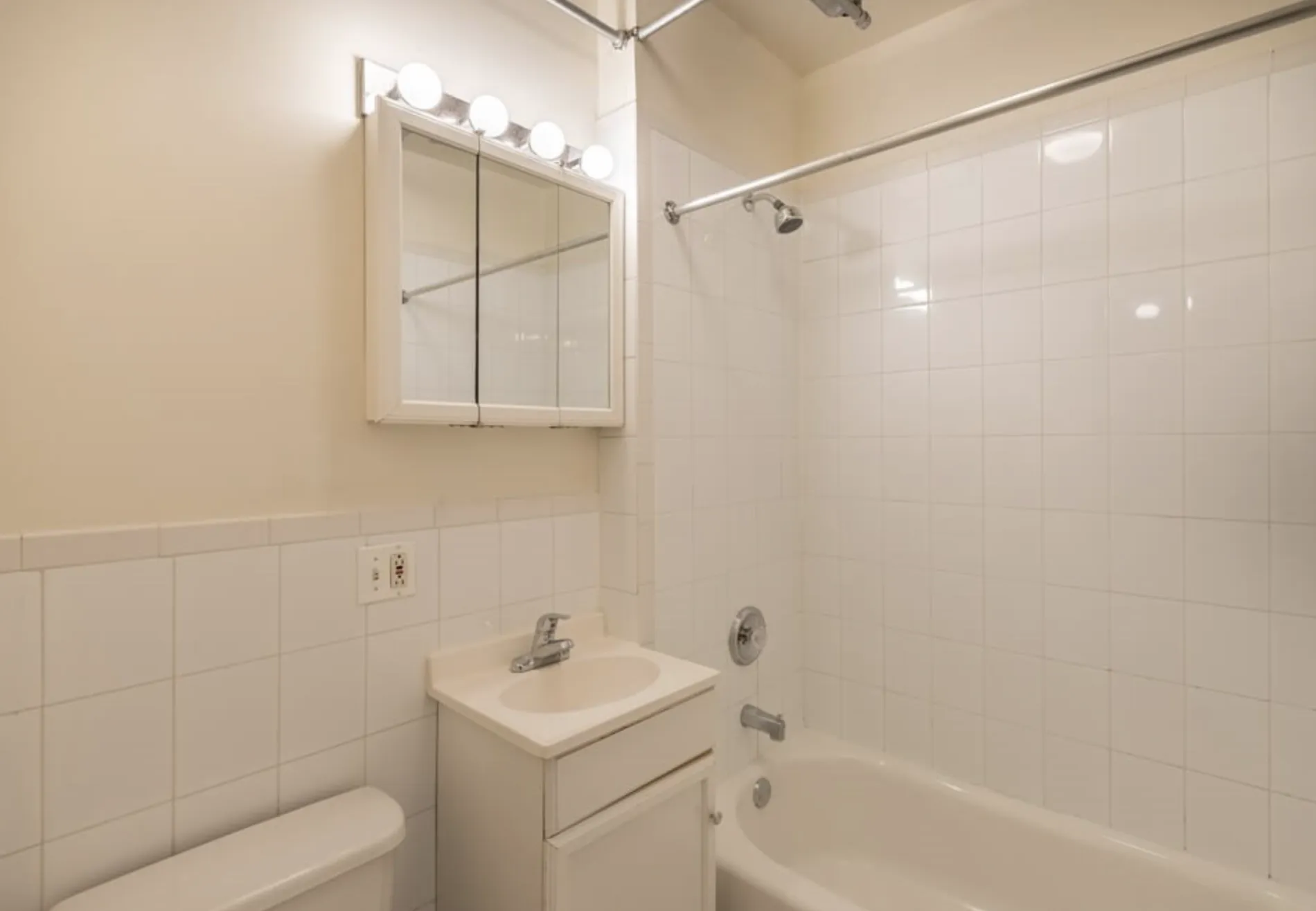 722 W Barry Ave, ,  60657, USA 60657-unit#726-1N-Chicago-IL