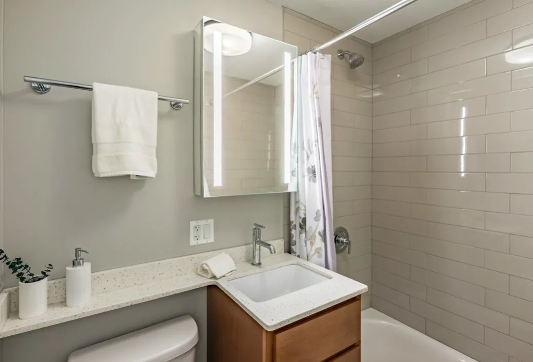 5910 N Sheridan Rd, ,  60660, USA 60660-unit#602-Chicago-IL