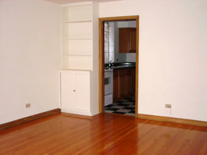715 W Buena Ave, , 60613, USA 60613-unit#2E-Chicago-IL