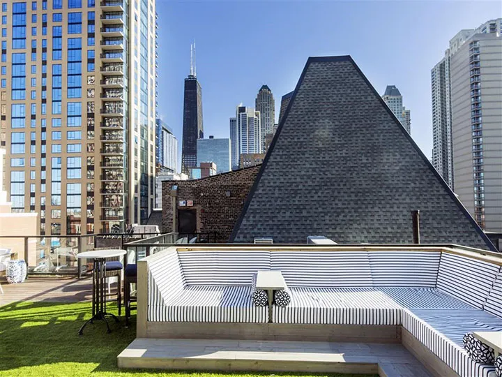 108 W Ave, , 60654, USA 60654-unit#304-Chicago-IL