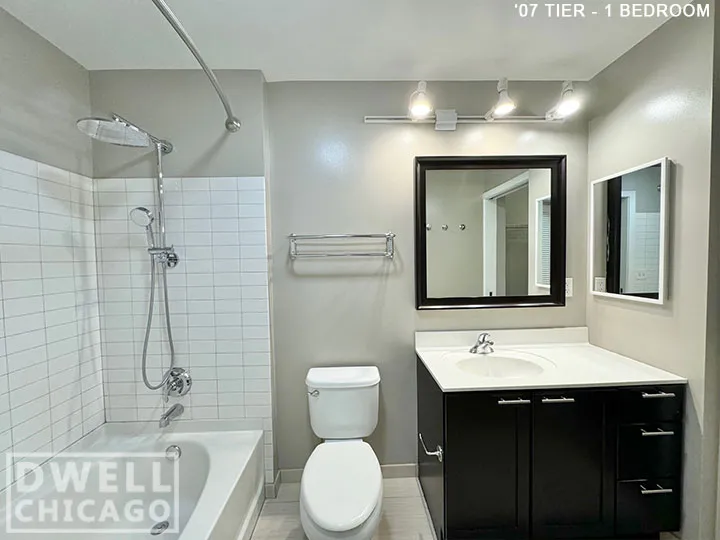 188 W Randolph St, ,  60601, USA 60601-unit#1303-Chicago-IL