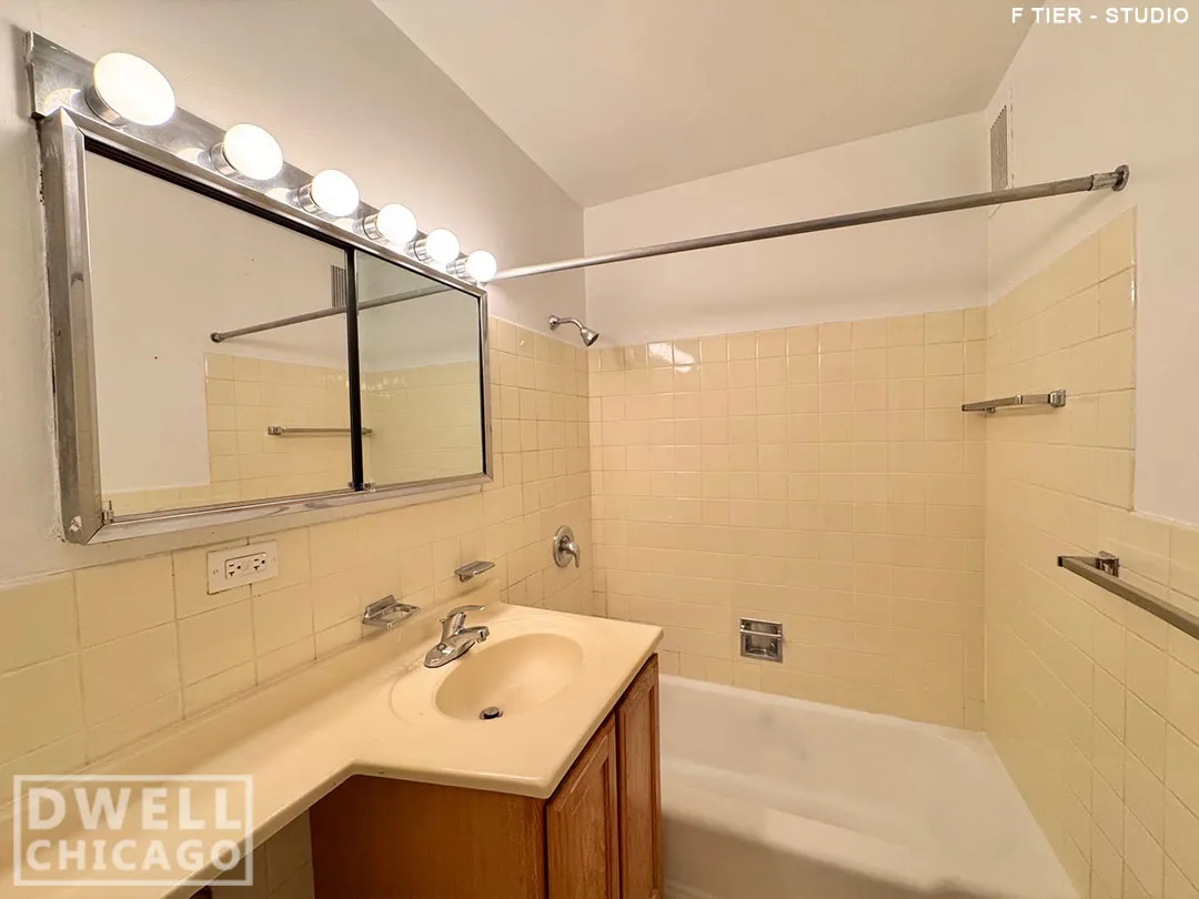 5650 N Sheridan Rd, ,  60660, USA 60660-unit#3F-Chicago-IL