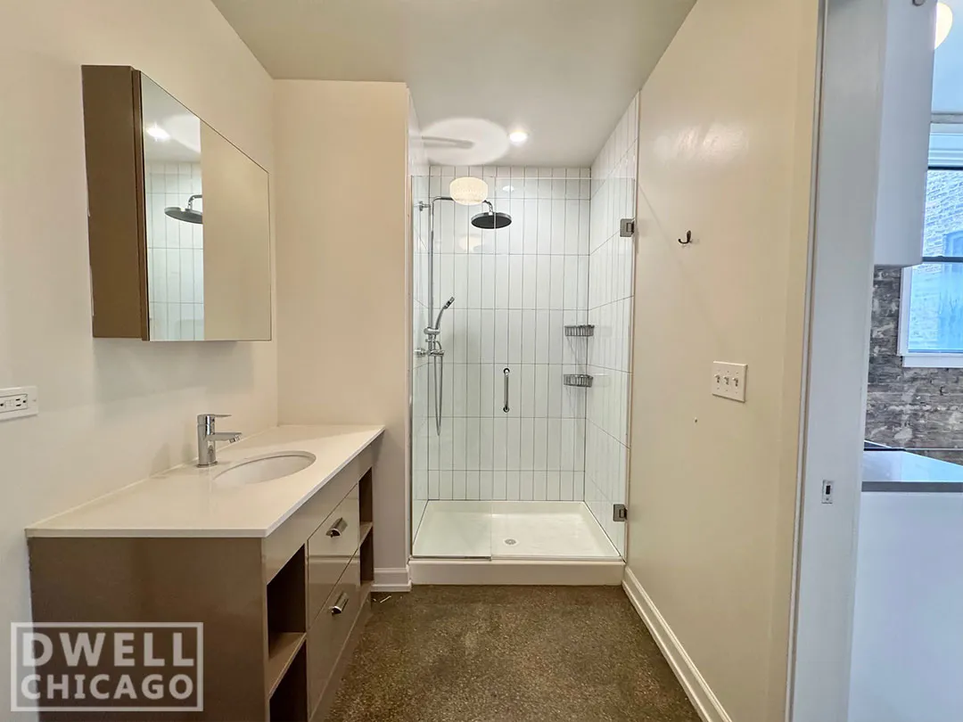 108 W  Ave, ,  60654, USA 60654-unit#420-Chicago-IL