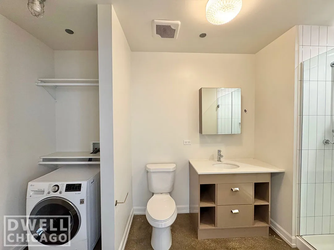 108 W  Ave, ,  60654, USA 60654-unit#420-Chicago-IL