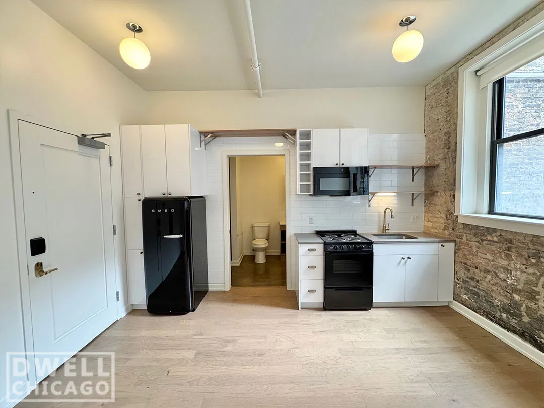 108 W  Ave, ,  60654, USA 60654-unit#420-Chicago-IL