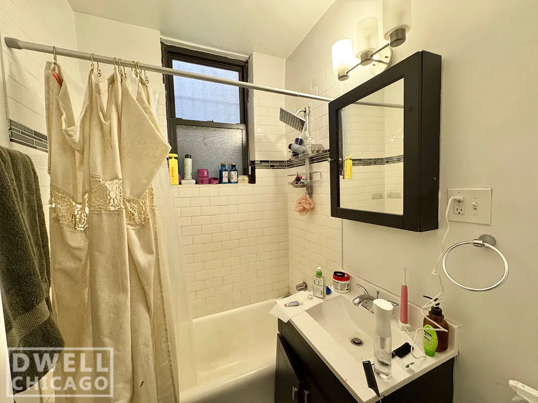 3345 N Marshfield Ave, ,  60657, USA 60657-unit#105-Chicago-IL