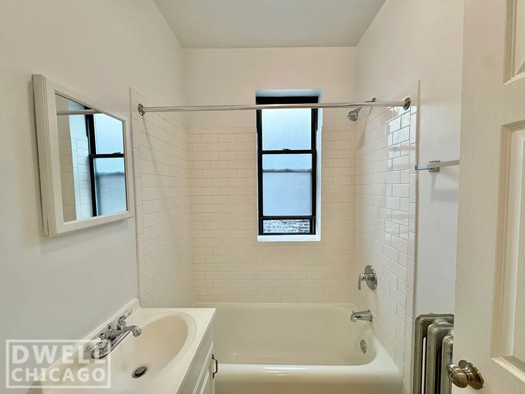 1742 N Humboldt Blvd, ,  60647, USA 60647-unit#306-Chicago-IL