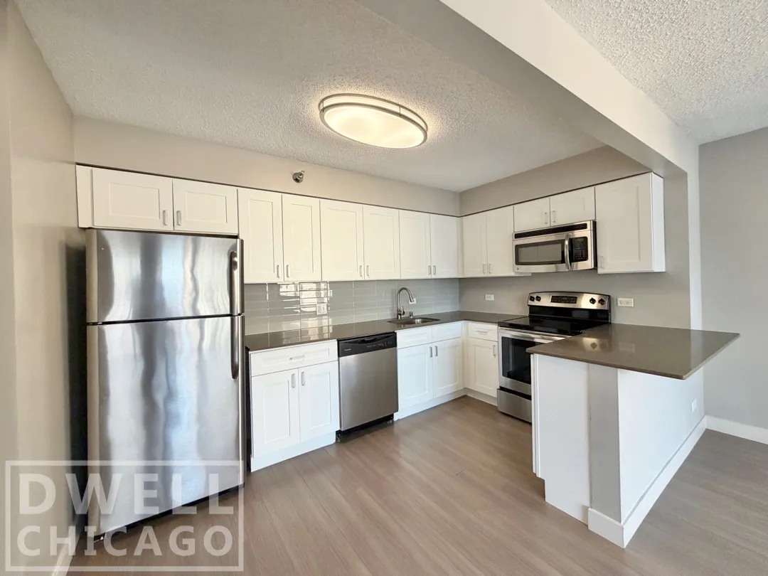 2555 N Clark St, , 60614, USA 60614-unit#402-Chicago-IL
