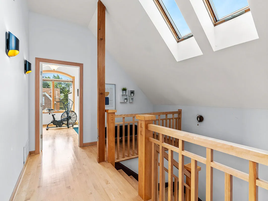 1929 W Henderson St, ,  60657, USA 60657-unit#CH-Chicago-IL