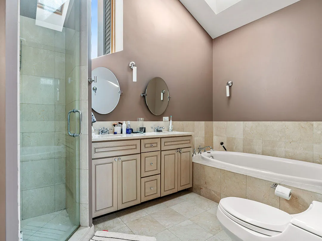 1929 W Henderson St, ,  60657, USA 60657-unit#CH-Chicago-IL