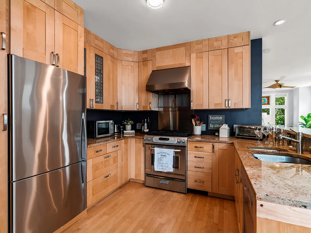 1929 W Henderson St, ,  60657, USA 60657-unit#CH-Chicago-IL