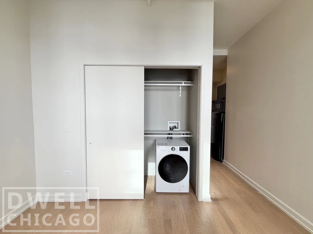 108 W Ave, , 60654, USA 60654-unit#502-Chicago-IL