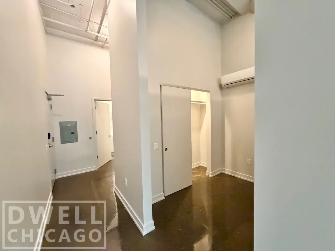 N LaSalle St, , 60654, USA 60654-unit#203-Chicago-IL
