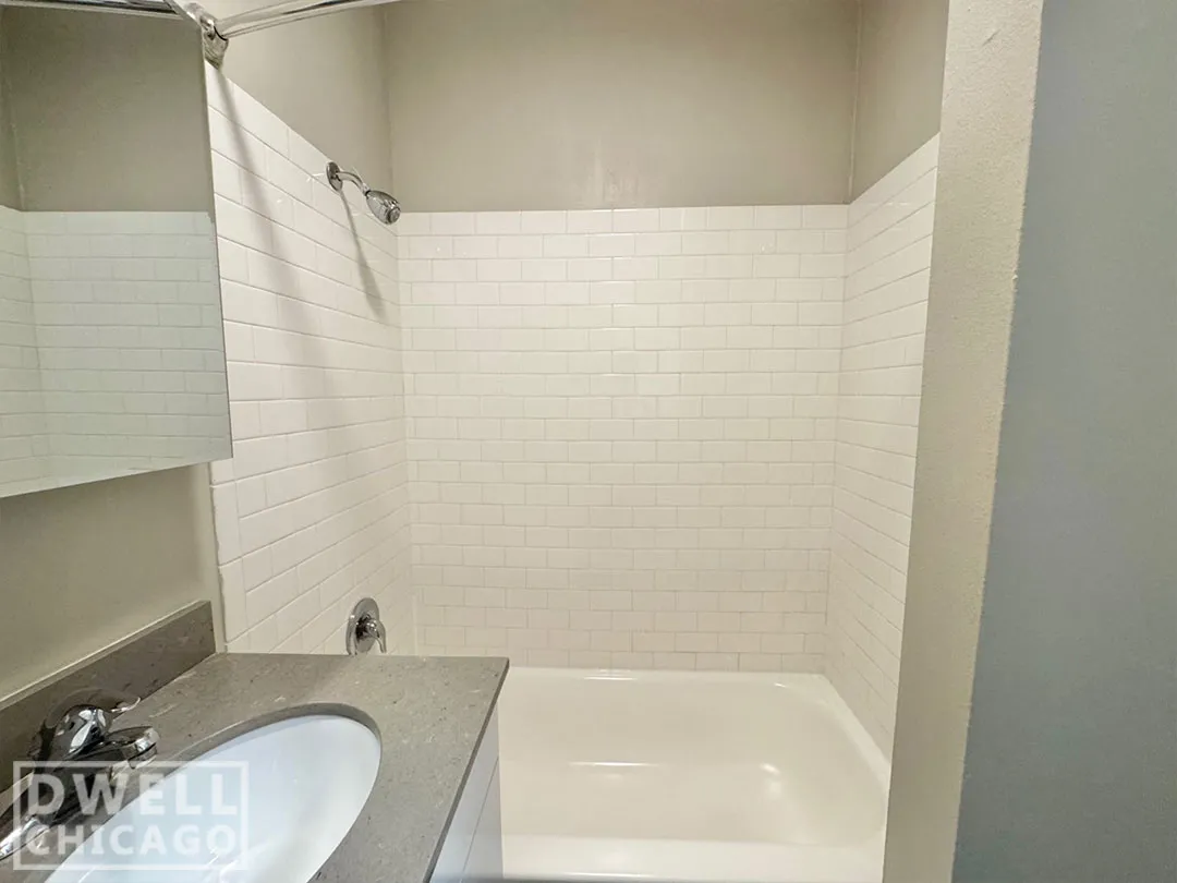 3433 N Elaine Pl, ,  60657, USA 60657-unit#3433-2R-Chicago-IL