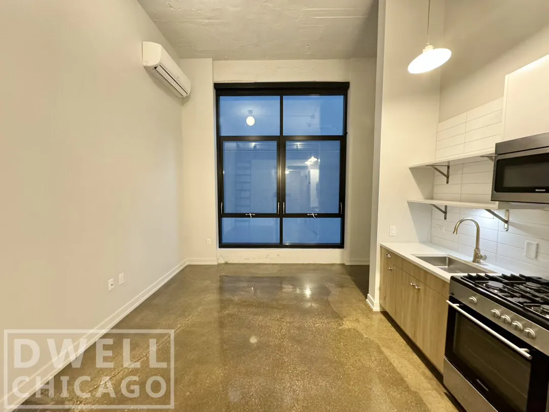 N LaSalle St, ,  60654, USA 60654-unit#225-Chicago-IL