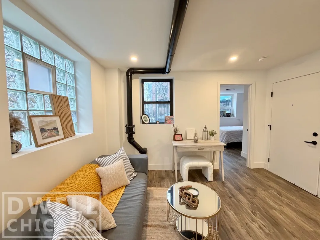 941 W Carmen Ave, ,  60640, USA 60640-unit#002-Chicago-IL