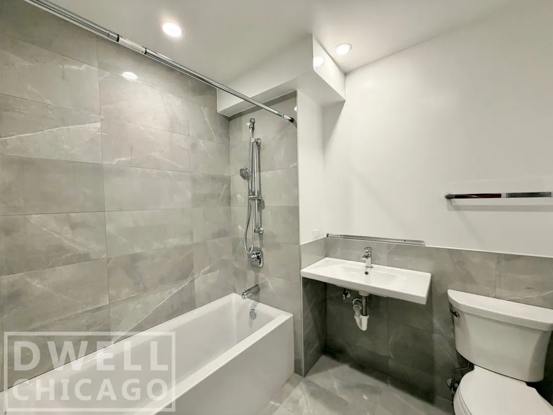 1710 W Lunt Ave, ,  60626, USA 60626-unit#1710-101-Chicago-IL