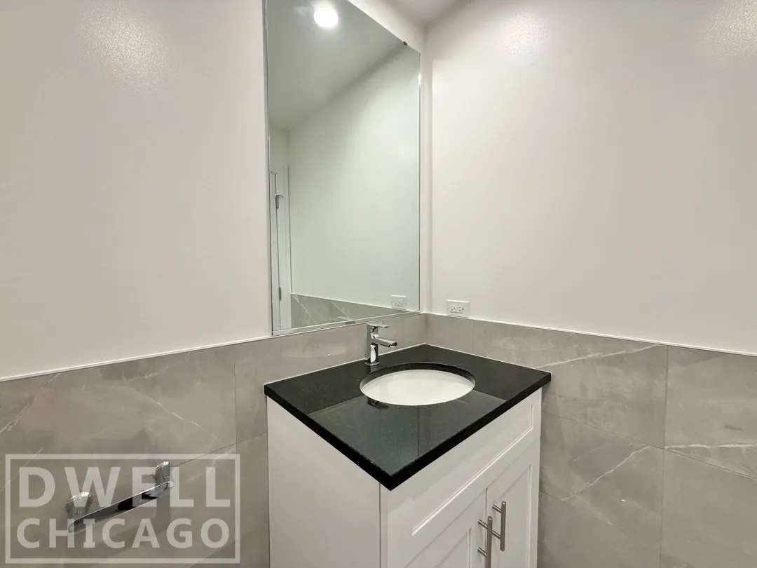 1710 W Lunt Ave, ,  60626, USA 60626-unit#1710-203-Chicago-IL