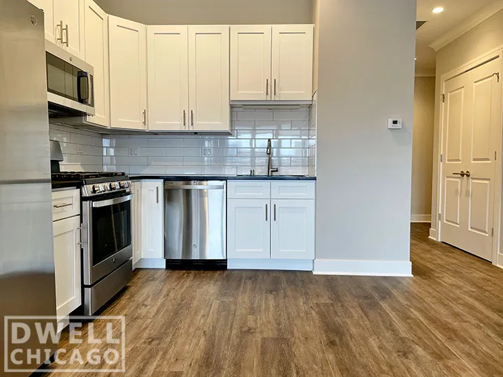 927 W Irving Park Rd, ,  60613, USA 60613-unit#927-206-Chicago-IL