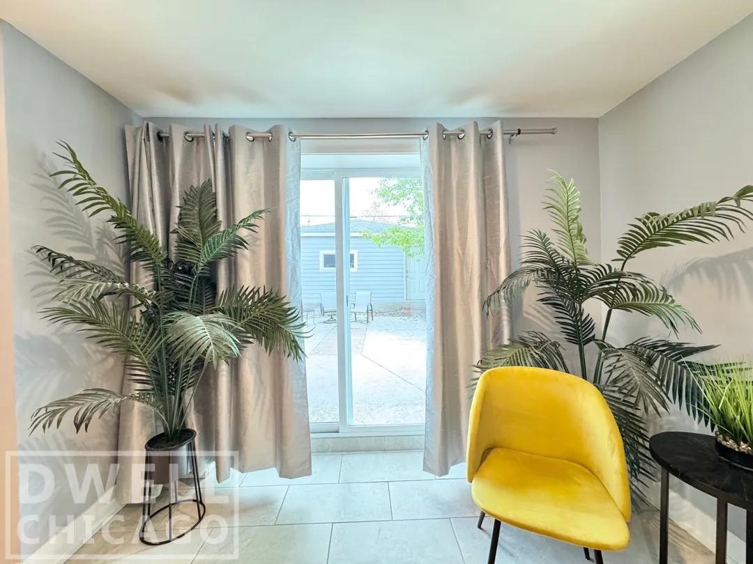 2550 W Thomas St, , 60622, USA 60622-Chicago-IL