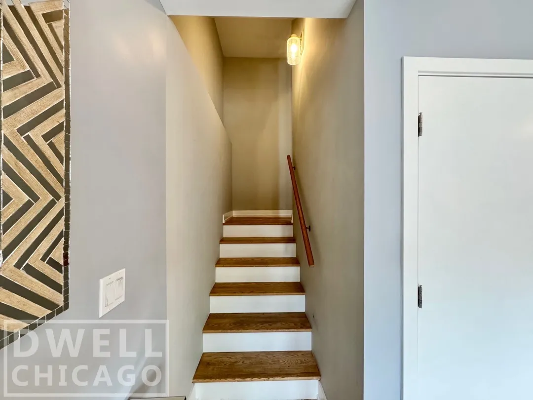 2550 W Thomas St, , 60622, USA 60622-Chicago-IL