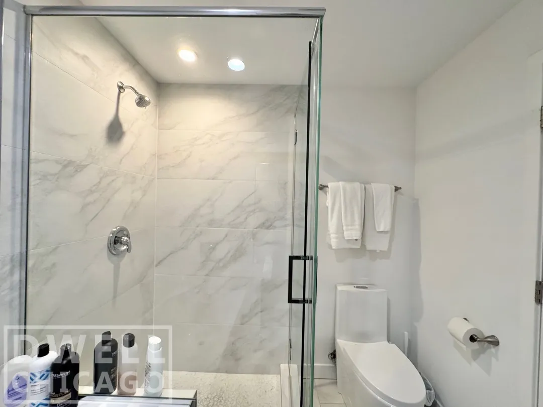 2550 W Thomas St, , 60622, USA 60622-Chicago-IL