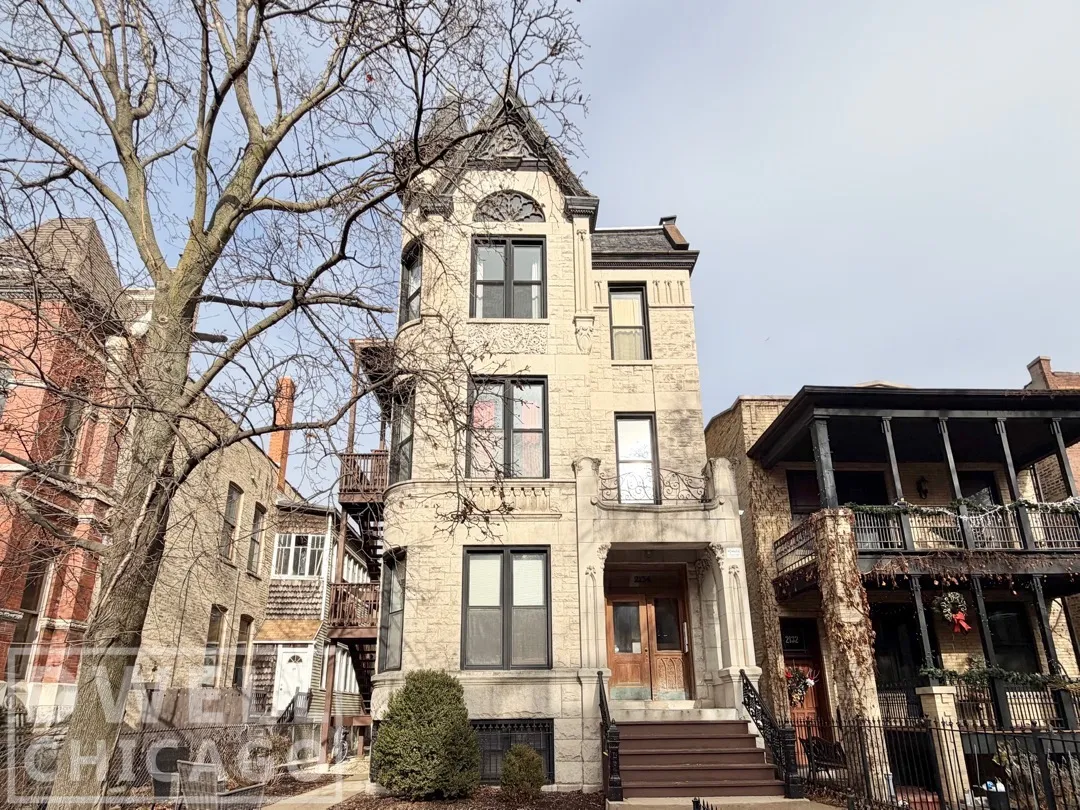 2134 W Concord Pl, ,  60647, USA 60647-unit#1R-Chicago-IL