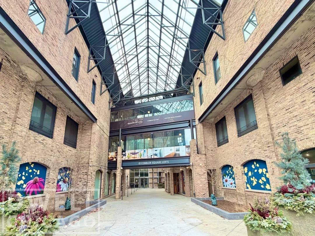 1350 N Wells St, ,  60610, USA 60610-unit#C200-Chicago-IL