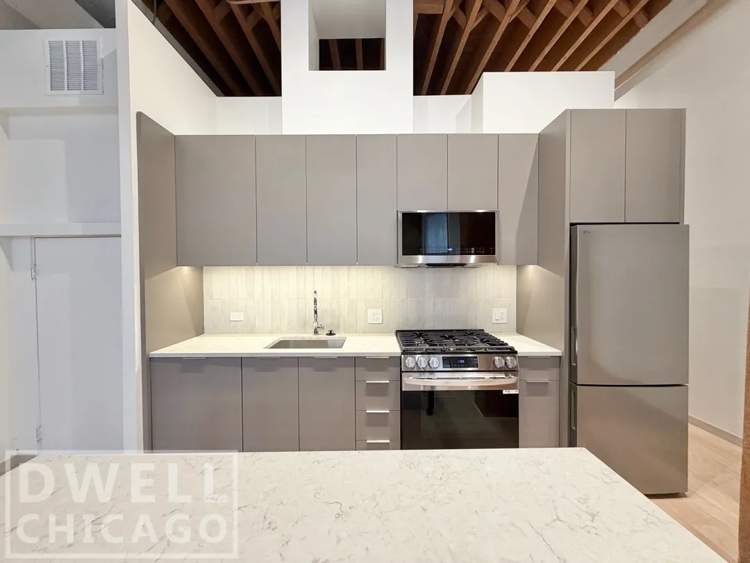 1350 N Wells St, , 60610, USA 60610-unit#C200-Chicago-IL