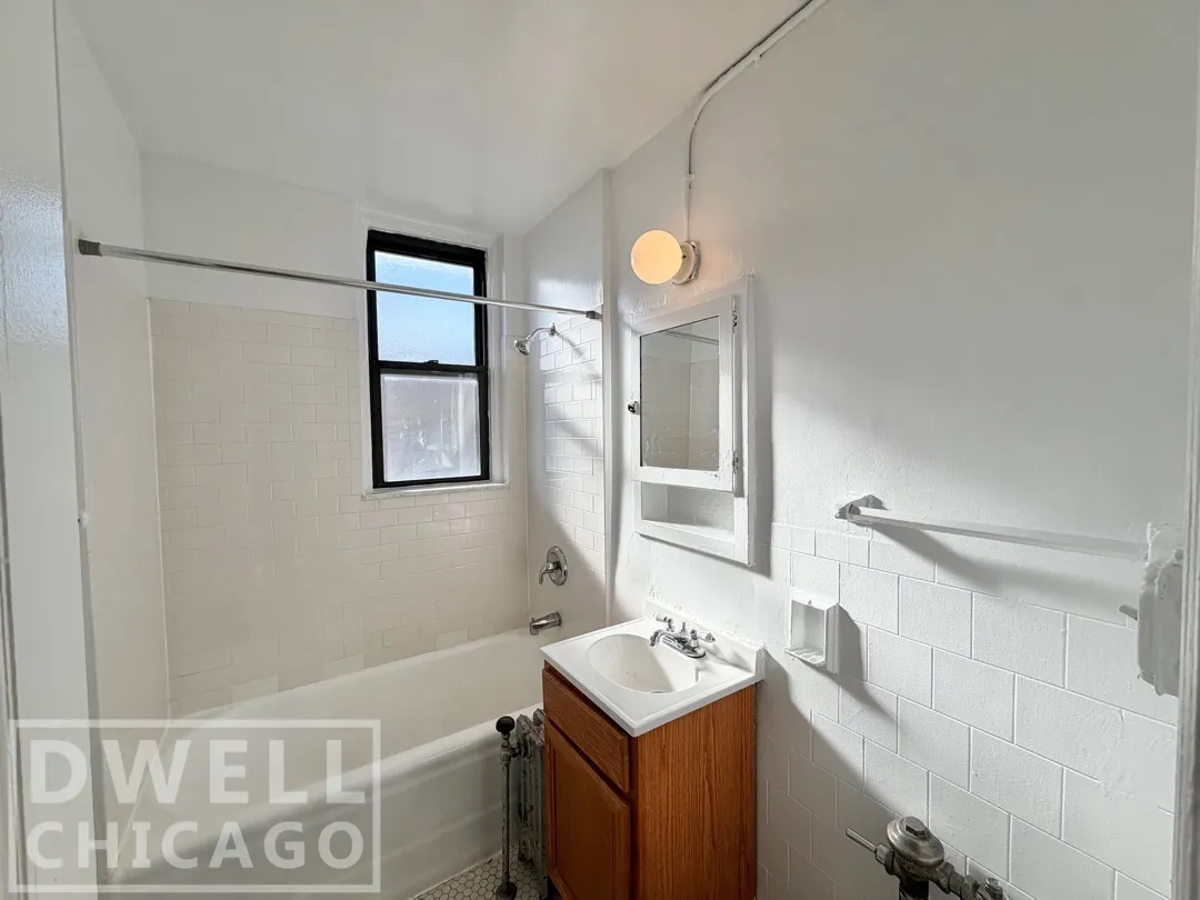 2779 N Milwaukee Ave, , 60647, USA 60647-unit#135-Chicago-IL