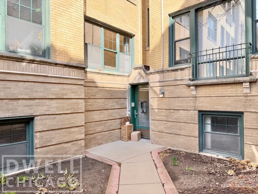 7033 N Sheridan Rd, , 60626, USA 60626-unit#2N-Chicago-IL