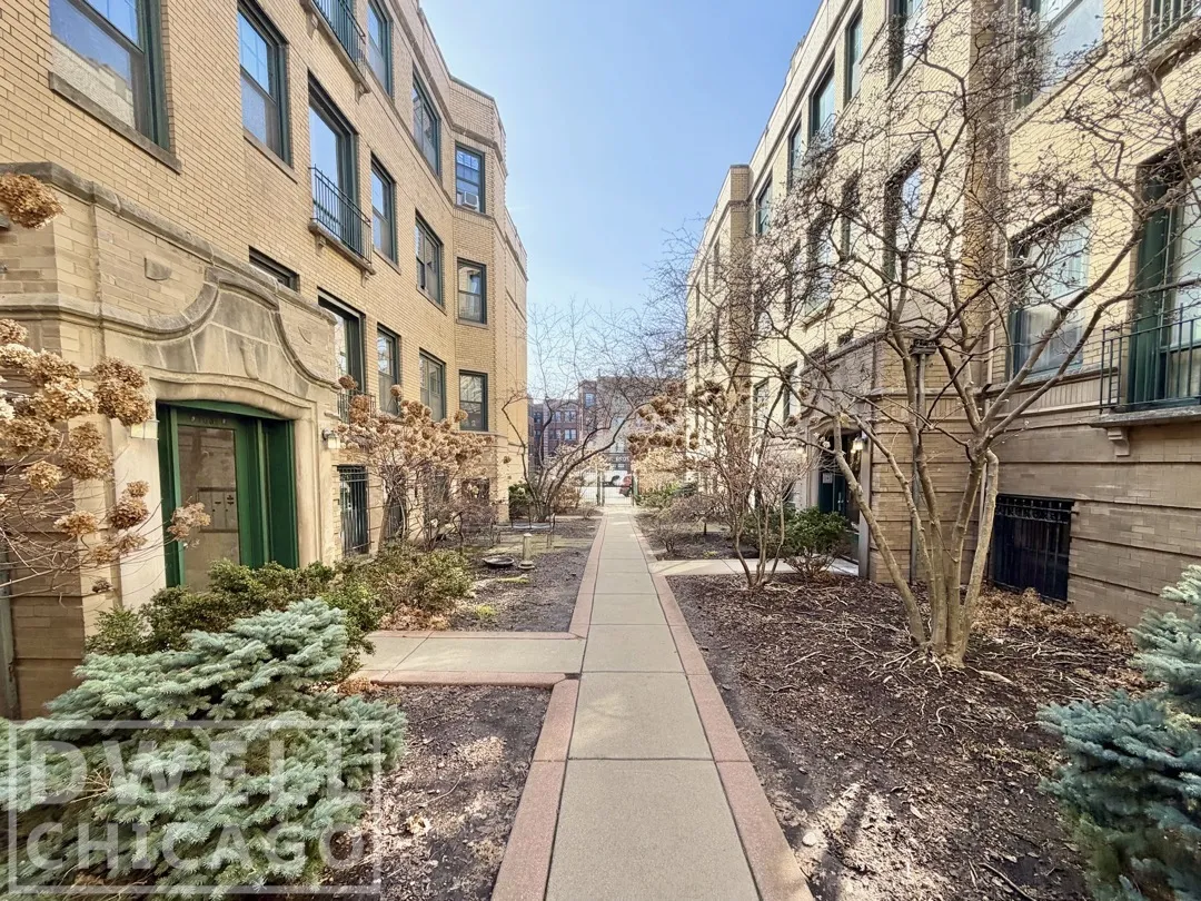 7033 N Sheridan Rd, , 60626, USA 60626-unit#2N-Chicago-IL
